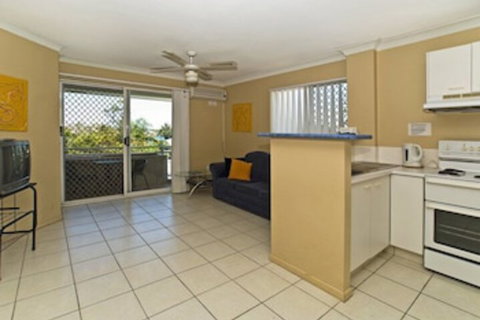 Budds Beach Apartments - Hervey Bay Accommodation 3