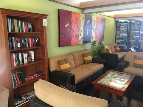 Bay Village Tropical Retreat & Apartments - Hervey Bay Accommodation 6