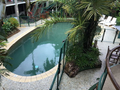 Bay Village Tropical Retreat & Apartments - Hervey Bay Accommodation 4