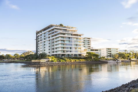 ULTIQA Freshwater Point Resort - Tourism Hervey Bay 0