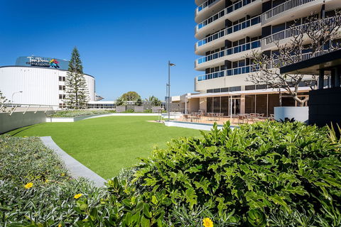 Mantra Twin Towns - Hervey Bay Accommodation 0