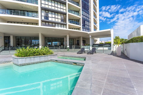 Mantra Sierra Grand - Hervey Bay Accommodation 3