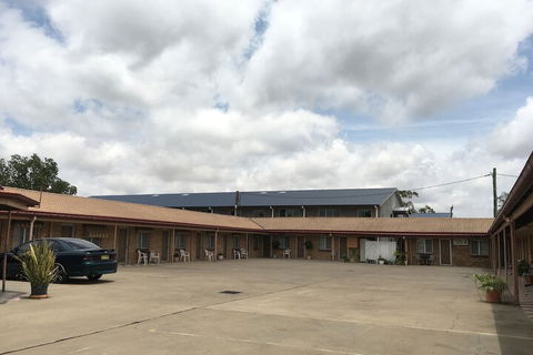 Dragon Phoenix Motel & Restaurant - Tourism Hervey Bay 2