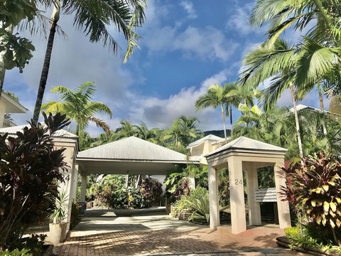 The Villas Palm Cove - Hervey Bay Accommodation 0