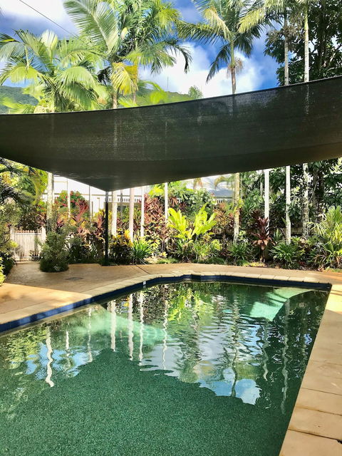 The Villas Palm Cove - Hervey Bay Accommodation 4