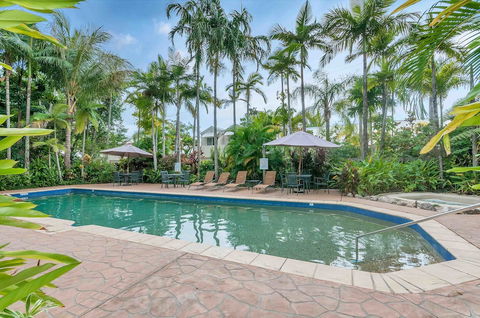 The Villas Palm Cove - Hervey Bay Accommodation 1