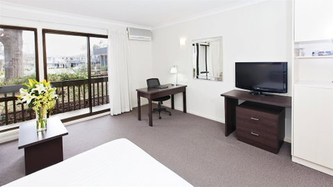 Ibis Styles Canberra Tall Trees - Hervey Bay Accommodation 4