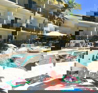 Cairns Queenslander Hotel  Apartments - Tourism Hervey Bay