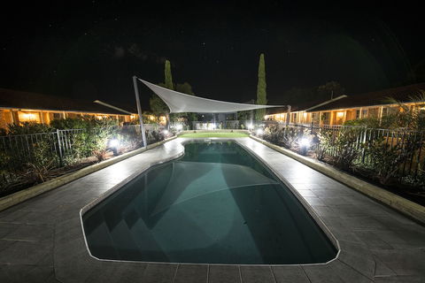 Best Western Plus All Settlers Motor Inn - Tourism Hervey Bay 3