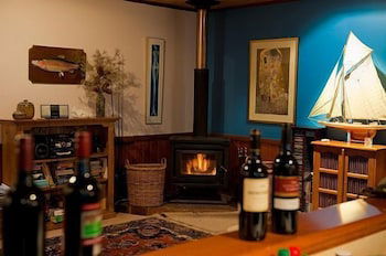 Bilpin Country Lodge - Hervey Bay Accommodation 3