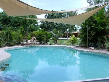 Territory Manor Motel & Caravan Park - Hervey Bay Accommodation 1