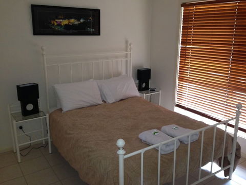 Allusion Wines Cottages - Hervey Bay Accommodation 2