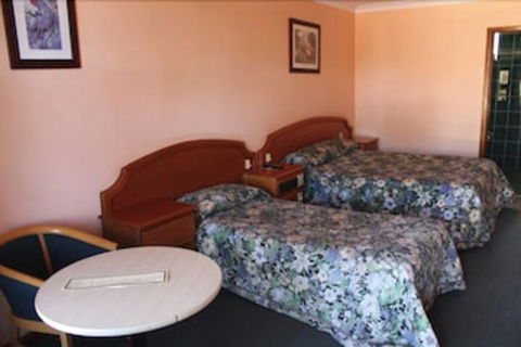 Nandewar Motor Inn - Hervey Bay Accommodation 4