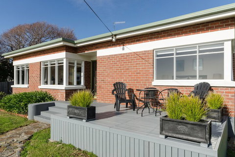 Sunrise At Penguin - Hervey Bay Accommodation 2