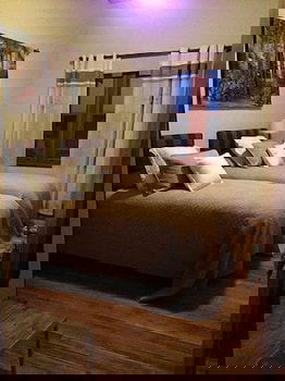 Redwing Shearer's Quarters - Tourism Hervey Bay 5