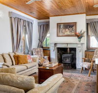 Reillys Wines Heritage Cottages - Hervey Bay Accommodation