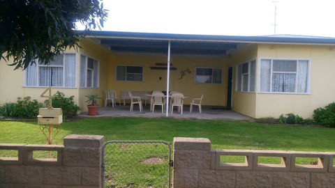 Kirazz - Hervey Bay Accommodation 2