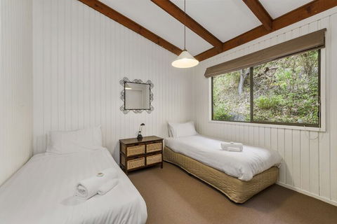 Beacon Point Ocean View Villas - Hervey Bay Accommodation 5