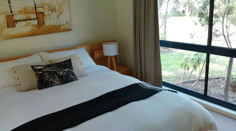 Island Break Cottages - Caters To Couples - Hervey Bay Accommodation 6