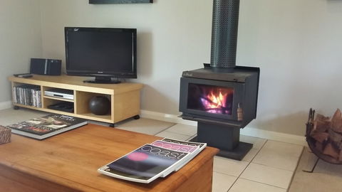 Island Break Cottages - Caters To Couples - Hervey Bay Accommodation 3