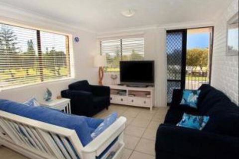 Pacific 1 / 103 - Hervey Bay Accommodation 3