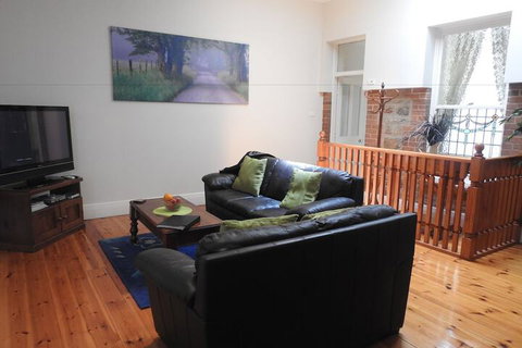 Barossa Best - Hervey Bay Accommodation 3