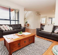 Ocean Whispers Cowes - Rejuvenate Stays - Hervey Bay Accommodation