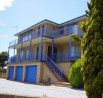 Flat 2 3 Bay Lane - Hervey Bay Accommodation