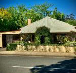 Oats Cottage - Hervey Bay Accommodation