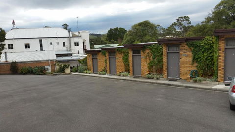 Fish Creek Hotel - Hervey Bay Accommodation 6