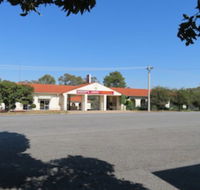 Bishops Lodge Narrandera - Hervey Bay Accommodation
