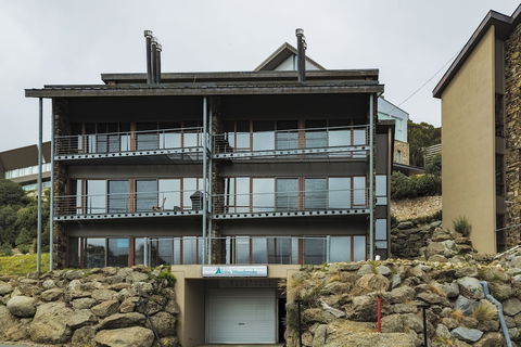 Alpine Woodsmoke - Tourism Hervey Bay 0