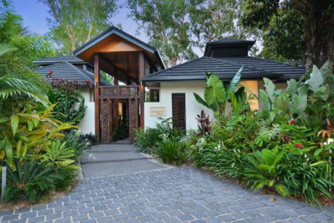 Mana Moana Beachfront Estate Port Douglas - Hervey Bay Accommodation 6