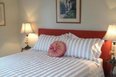 Every Man & His Dog Vineyard - Hervey Bay Accommodation 0