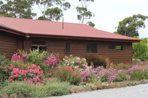 Eagles Roost Farmstay B & B - Tourism Hervey Bay 0