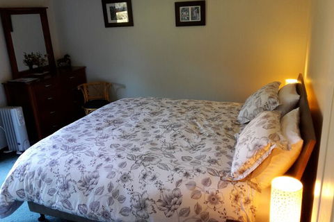 Eagles Roost Farmstay B & B - Tourism Hervey Bay 4
