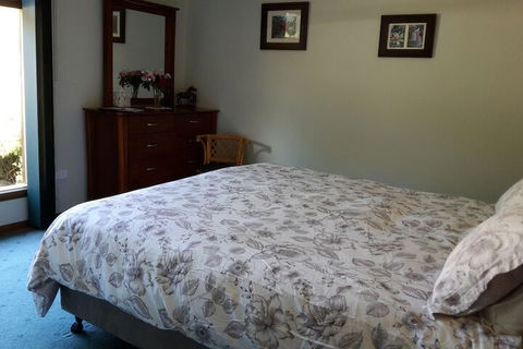 Eagles Roost Farmstay B & B - Tourism Hervey Bay 2