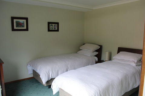 Eagles Roost Farmstay B & B - Tourism Hervey Bay 3