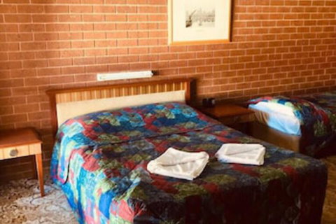 Federal Hotel & Motel - Hervey Bay Accommodation 1