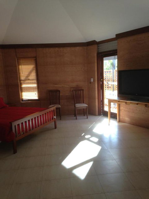 The Folly - Hervey Bay Accommodation 2