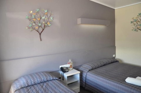 Warwick Motor Inn - Hervey Bay Accommodation 6