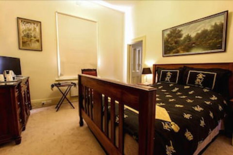 Bairnsdale Bed And Breakfast - Hervey Bay Accommodation 7