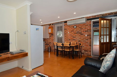 Albany Beachside Accommodation - Hervey Bay Accommodation 6