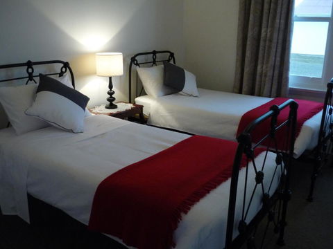 Little Sunnyside Accommodation - Tourism Hervey Bay 6
