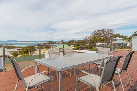 Bridport Holiday House - Tourism Hervey Bay 4