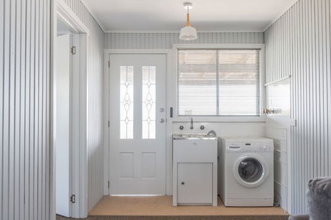 Bridport Holiday House - Tourism Hervey Bay 1