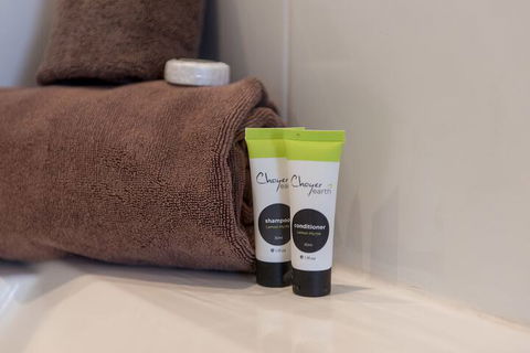 Norm's Beach House - Tourism Hervey Bay 1