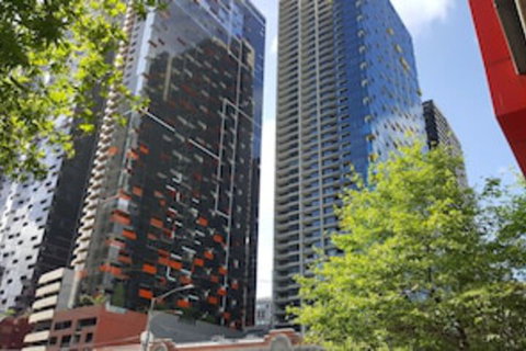 C3CBD Melbourne Apartment - Tourism Hervey Bay 0