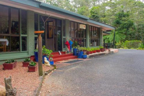 Chilverton Cottages & Restaurant - Tourism Hervey Bay 0