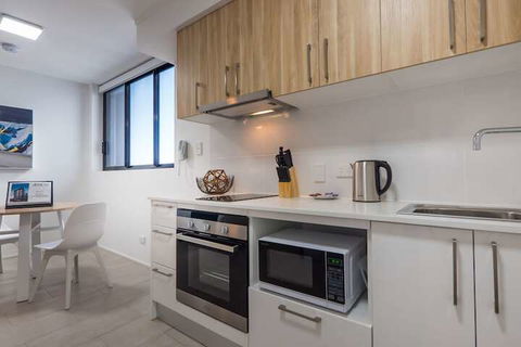 Annexe Apartments - Hervey Bay Accommodation 4